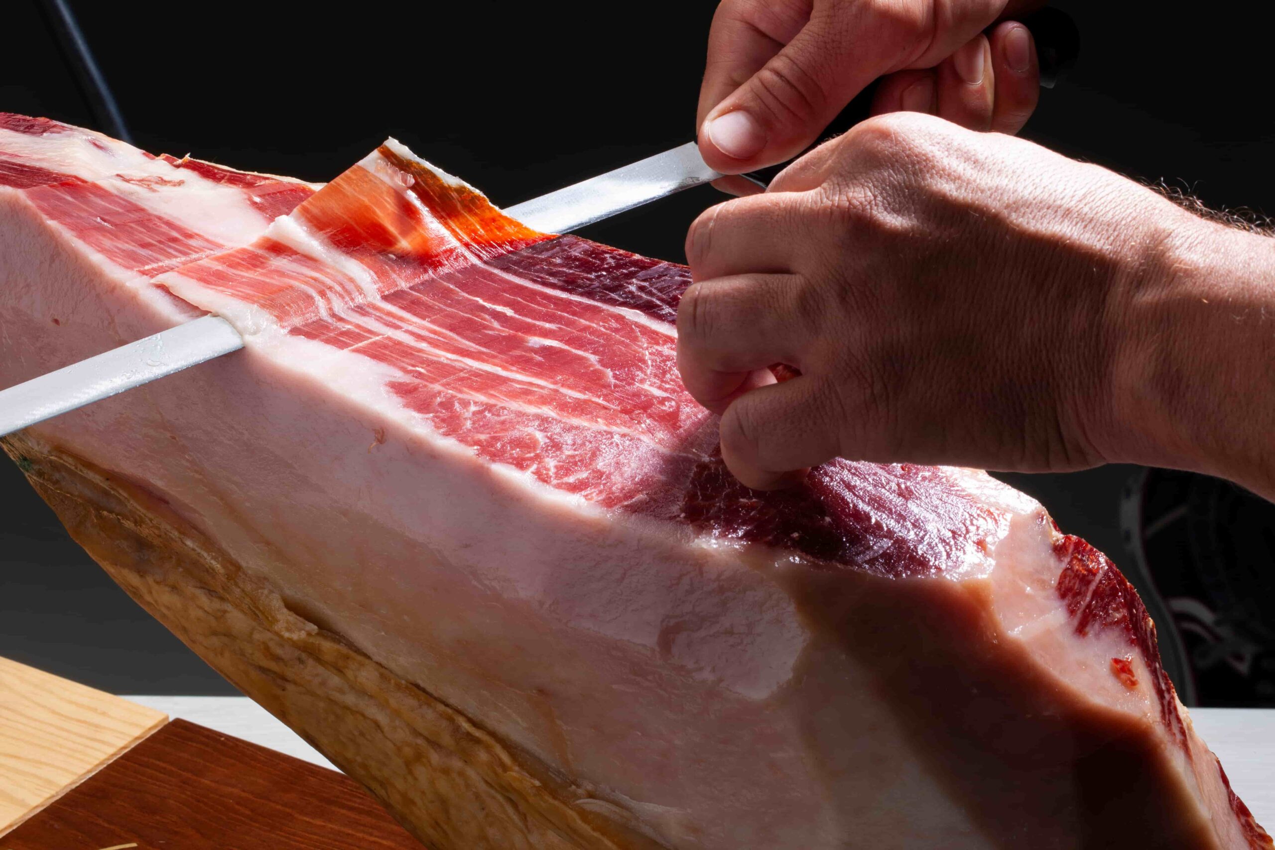 1. Histoire et Origines du Jambon Pata Negra